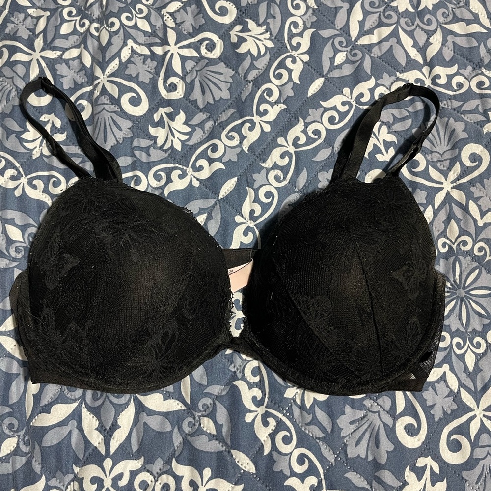 Victoria secret sexy tee push up bra